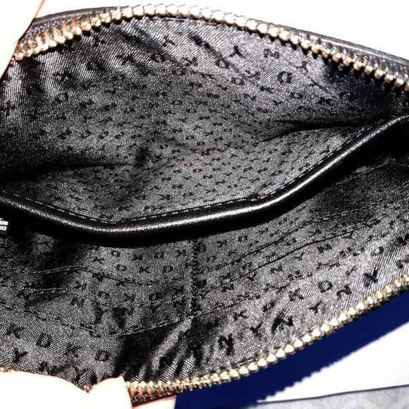 NWT DKNY black & taupe monogram large wristlet - Picture 4 of 5